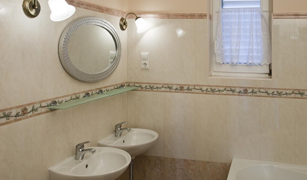 Apartment Parlov Rogoznica  Chambre photo